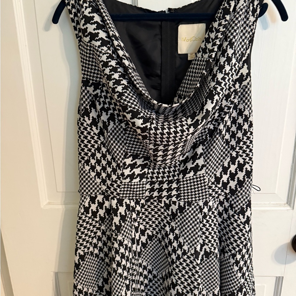 Mod Cloth Stylish Black and White Houndstooth Dress - Picture 4 of 13